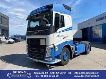 Xe đầu kéo VOLVO FH13 420