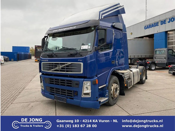Xe đầu kéo VOLVO FM 300