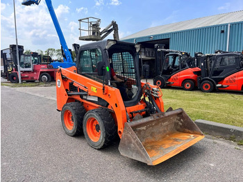 Máy xúc lật đa năng BOBCAT S450