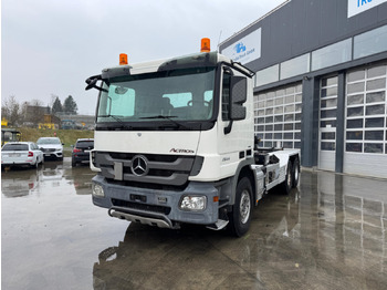 Xe tải nâng móc MERCEDES-BENZ Actros 2644