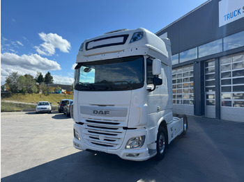 Xe đầu kéo DAF XF 460