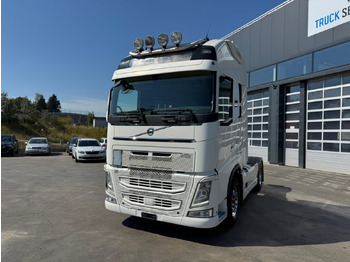 Xe đầu kéo VOLVO FH 460