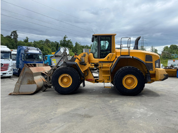 Máy xúc lật bánh lốp VOLVO L180G