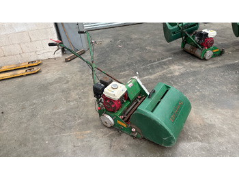 Máy cắt cỏ vườn