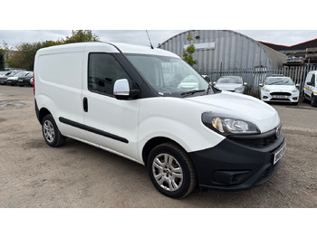 Xe van nhỏ gọn FIAT Doblo 1.3