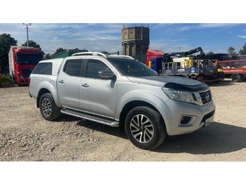 Xe bán tải NISSAN Navara