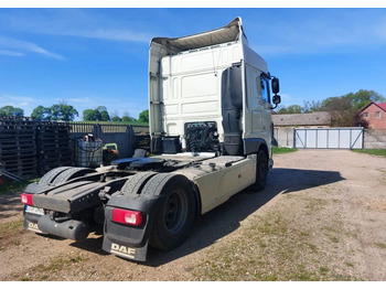Xe đầu kéo DAF XF 460: hình 4
