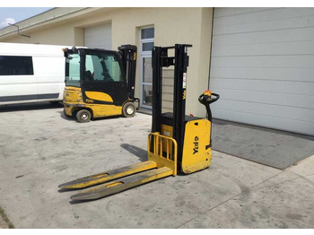 Máy xếp chồng YALE