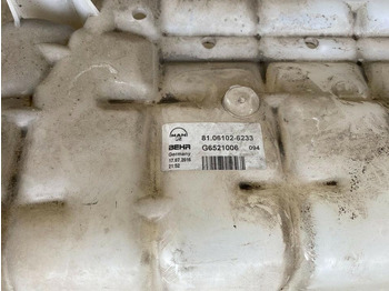 Bình nước phụ cho Xe tải MAN TGL Ausgleichsbehälter Kühlmittel 81061026228 81061026233: hình 4 Bình nước phụ cho Xe tải MAN TGL Ausgleichsbehälter Kühlmittel 81061026228 81061026233: hình 4