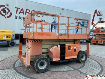 Máy nâng người hình kéo JLG