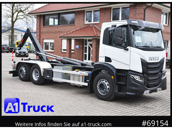 Xe tải nâng móc IVECO X-WAY