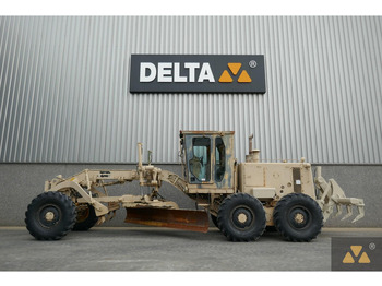 Máy san CATERPILLAR