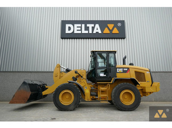 Máy xúc lật bánh lốp CATERPILLAR 938K