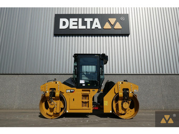 Máy lăn CATERPILLAR