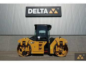 Máy lăn CATERPILLAR