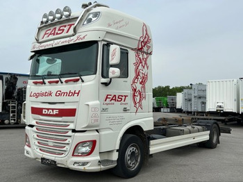 Xe chở container/ Xe tải hoán đổi thân DAF XF