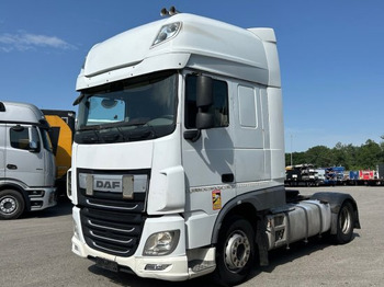 Xe đầu kéo DAF XF 460