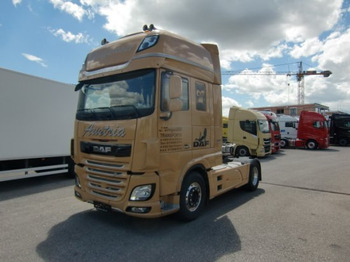 Xe đầu kéo DAF XF 530