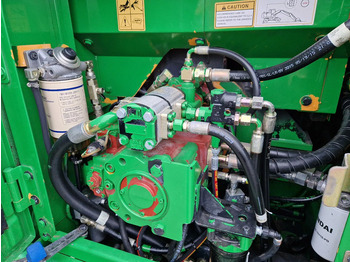 Máy xúc bánh lốp Hyundai Robex 160W-9A met 6-cilinder Cummins motor: hình 4