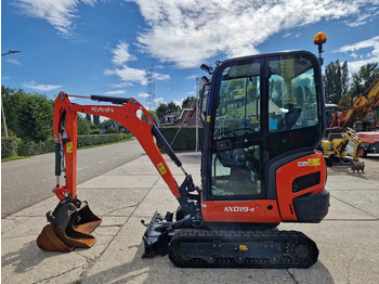 Máy xúc mini KUBOTA KX019-4