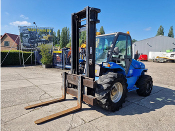 Xe nâng địa hình gồ ghề MANITOU