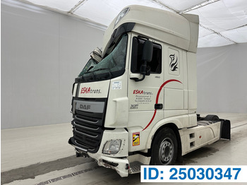 Xe đầu kéo DAF XF 460