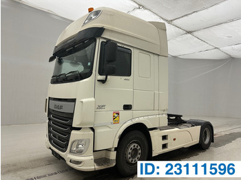 Xe đầu kéo DAF XF 460