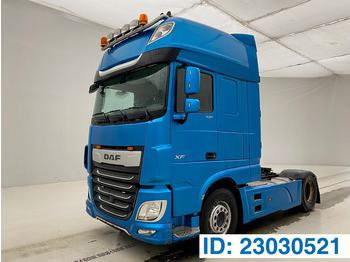 Xe đầu kéo DAF XF 530