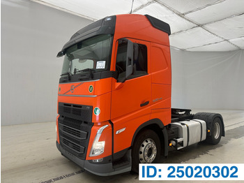 Xe đầu kéo VOLVO FH 500