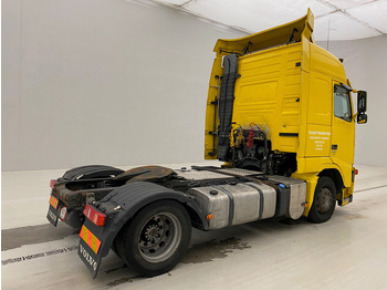 Xe đầu kéo Volvo FH 400 Globetrotter: hình 4