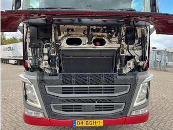 Xe đầu kéo Volvo FH13.420 Globetrotter - ADR: hình 3