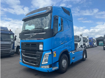 Xe đầu kéo VOLVO FH 460