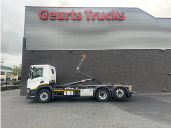 Xe tải nâng móc SCANIA P 280