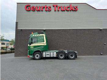 Xe đầu kéo VOLVO FH 500