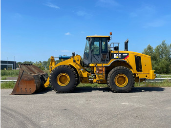 Máy xúc lật bánh lốp CATERPILLAR 966H