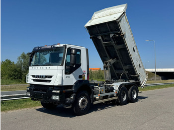 Xe ben IVECO Trakker