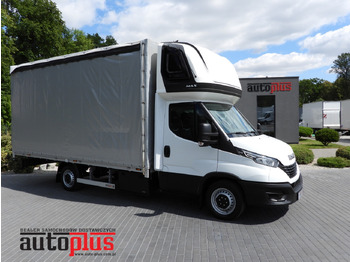 Xe van thùng mui bạt IVECO Daily 35s18