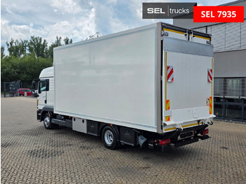 Xe tải hộp MAN TGL 12.250