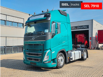 Xe đầu kéo VOLVO FH 500