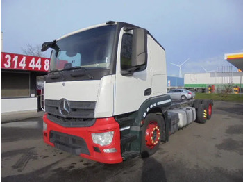 Xe tải khung gầm MERCEDES-BENZ Actros