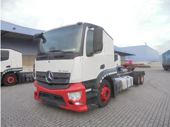 Xe tải chuyên chở tự động MERCEDES-BENZ Actros