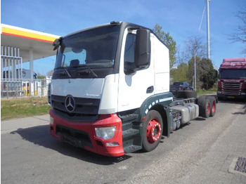 Xe tải chuyên chở tự động MERCEDES-BENZ Actros