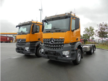 Xe tải khung gầm MERCEDES-BENZ Arocs