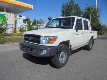 Xe bán tải TOYOTA Land Cruiser