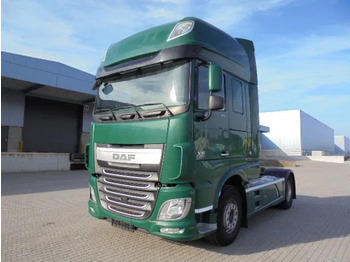 Xe đầu kéo DAF XF 106 460
