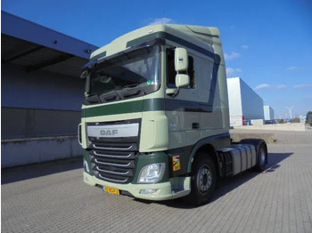 Xe đầu kéo DAF XF