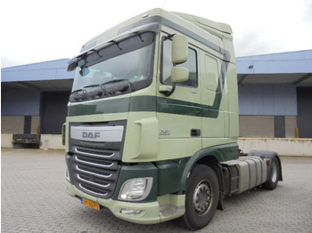 Xe đầu kéo DAF XF