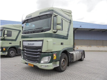 Xe đầu kéo DAF XF
