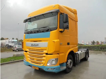 Xe đầu kéo DAF XF 440