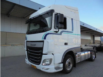 Xe đầu kéo DAF XF 440